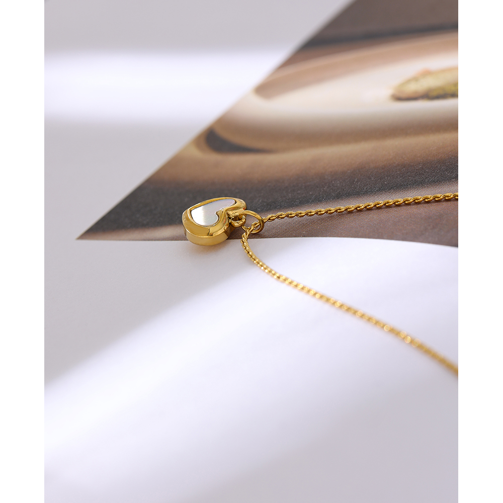 Yhpup Halskette mit niedlichem – Birth Flower Necklace Bewertung und Preis